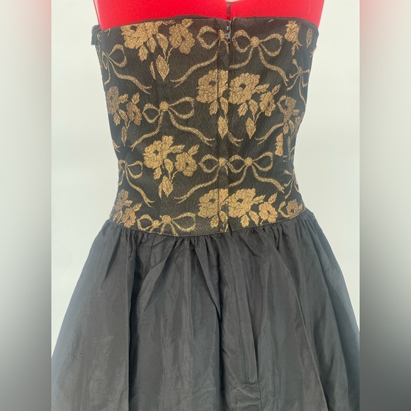 1980s Gunne Sax Strapless Black And Gold Prom Dress - Picture 6 of 16